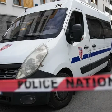 Во Франции автомобилист совершил умышленный наезд на пешеходов и велосипедистов