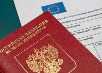 Politico: Евросоюз в большинстве случаев прекратит выдавать россиянам многократные шенгенские визы