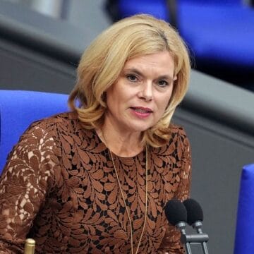 Глава бундестага назвала Германию «борделем Европы» и призвала запретить покупку секса