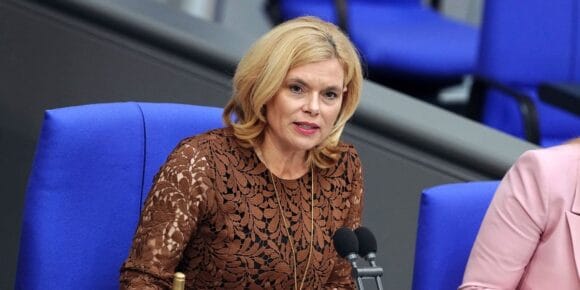 Глава бундестага назвала Германию «борделем Европы» и призвала запретить покупку секса