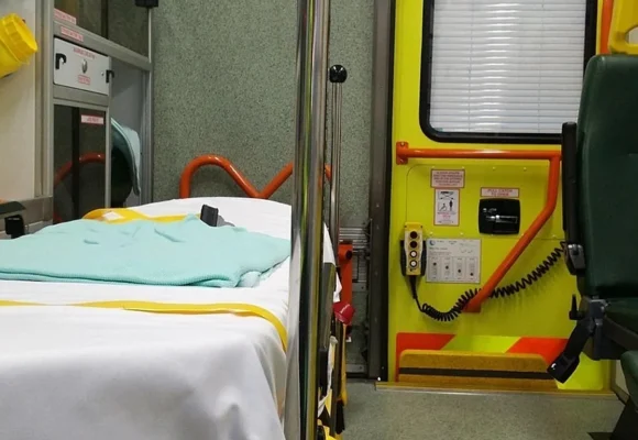 Семья из Германии отравилась уличной едой в Стамбуле: двое детей погибли, родители в реанимации