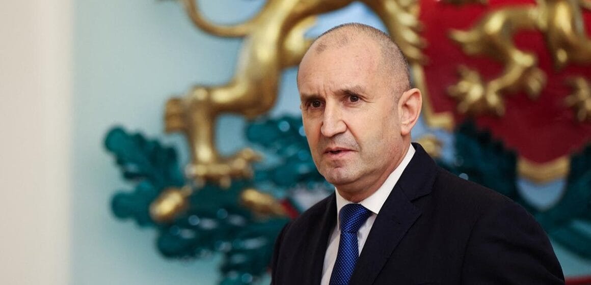 347688437467861 Конец президентства или начало новой игры Радева?