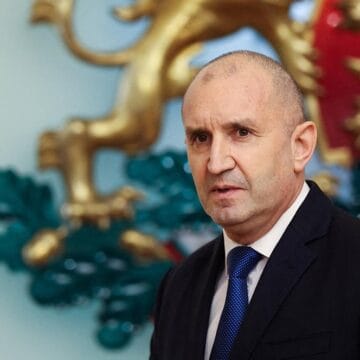 347688437467861 Конец президентства или начало новой игры Радева?
