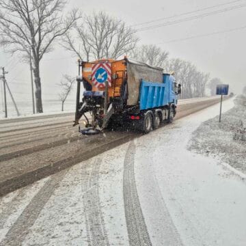 В Молдове на дорогах зимние условия: температура ночью до -17°C