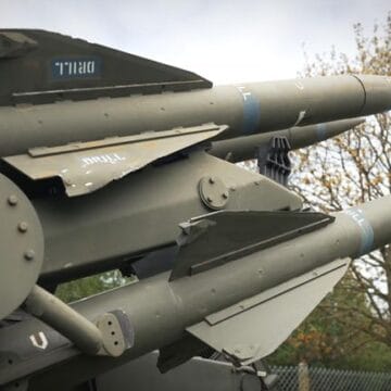 Великобритания намерена вооружить Украину новыми баллистическими ракетами дальностью более 500 км