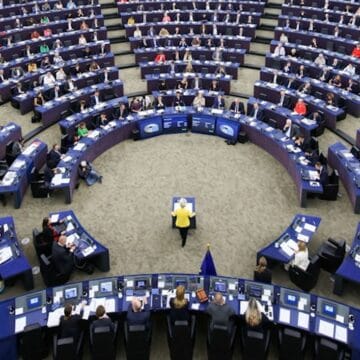 90 млрд евро для Украины: ЕС утвердил кредит на реформы и оборону