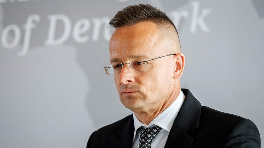 2024-04-15T165817Z_1600479617_RC21XM9JQ1XS_RTRMADP_3_DENMARK-HUNGARY Топливный ультиматум: Будапешт приостановил экспорт дизеля в Украину
