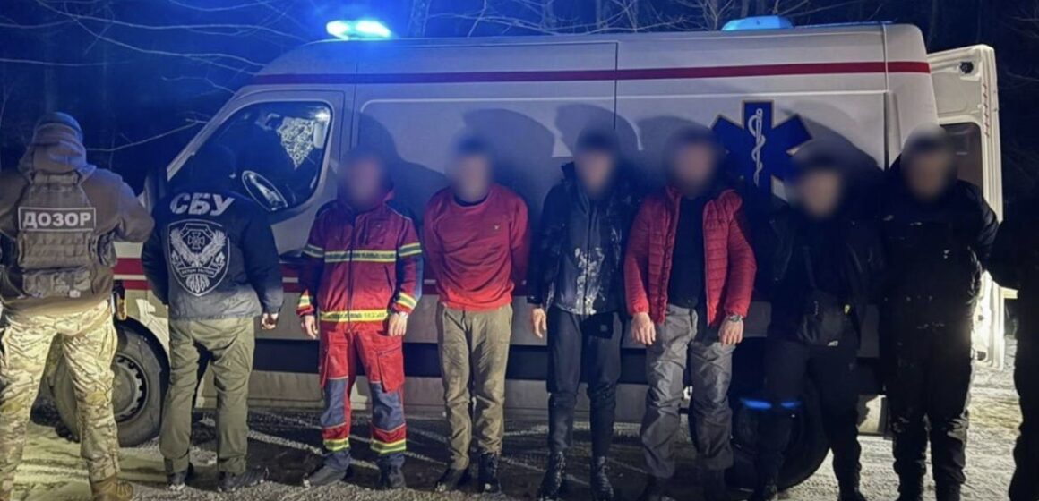 Трансфер за $60 тысяч: на границе с Румынией задержали лжескорую с уклонистами