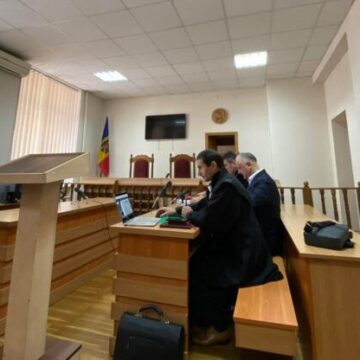Плахотнюка доставят в суд принудительно
