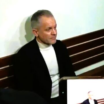 Влада Плахотнюка принудительно доставили в суд для дачи показаний по делу «Кулёк»