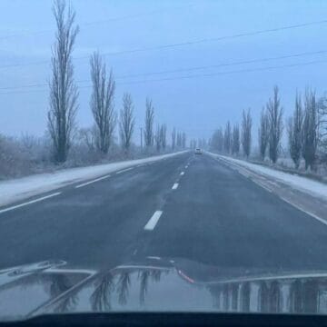 Движение по национальным трассам Молдовы обеспечено, сохраняется риск скольжения