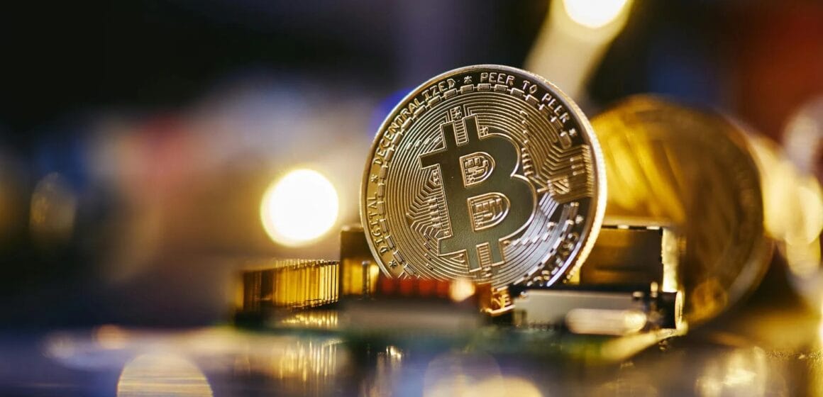Биткоин «очищается»: почему рынок стоит на месте
