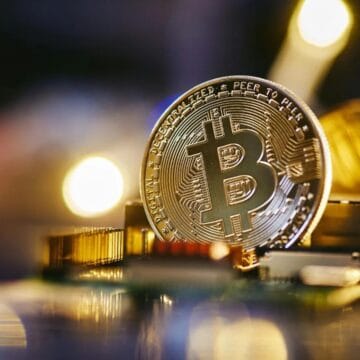 Биткоин «очищается»: почему рынок стоит на месте