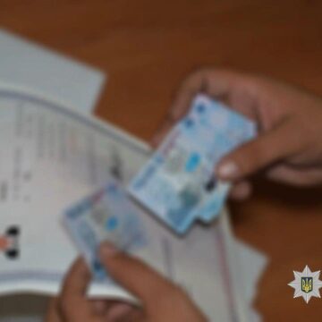 Паспорт Молдовы за полторы тысячи долларов: в Одессе накрыли подпольную типографию