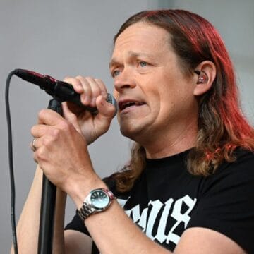 Ушёл Брэд Арнольд из 3 Doors Down: музыканту было 47
