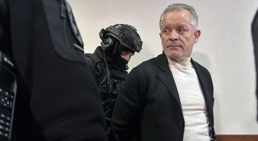plahotnjuk-1024x768 Плахотнюк готов дать показания в Кишинёвском суде — слушание назначено на 12 февраля