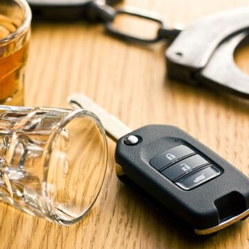 concept for drink driving Судья предстанет перед судом за вождение в нетрезвом состоянии