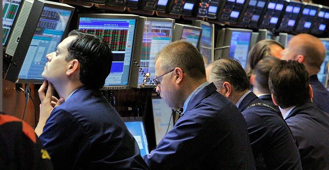 Криптоплощадки возглавили торги на фоне конфликта с Ираном при закрытых традиционных рынках