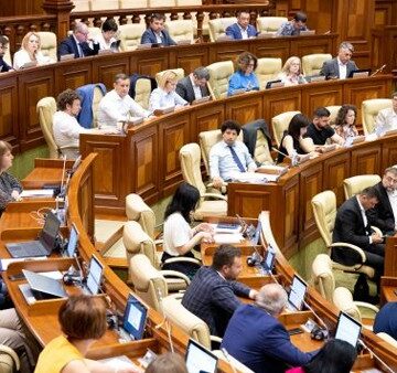 Парламент Молдовы получит полномочия смещать действующих примаров
