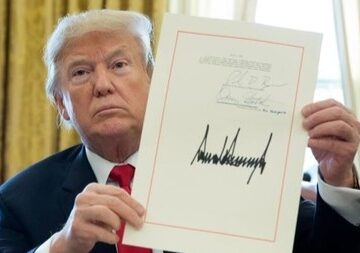 Беспрецедентное решение в США: подпись Дональда Трампа появится на американских банкнотах