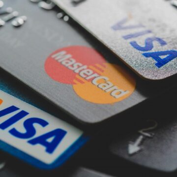 Алгоритм вместо человека: как автономная коммерция подрывает бизнес-модель Visa и Mastercard