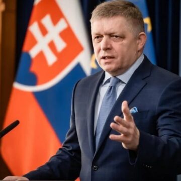 Госизмена и злоупотребление властью: Роберт Фицо под следствием