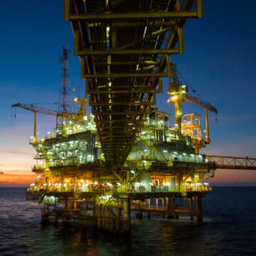 Depositphotos_55024211_XL Иран угрожает поднять цены на нефть выше 200 долларов за баррель