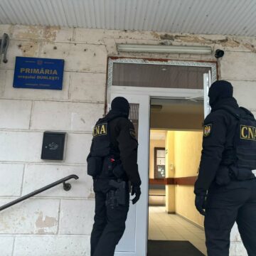 Мэр Дурлешт и вице-мэр арестованы на 30 суток по делу о хищении земель на 15 млн леев