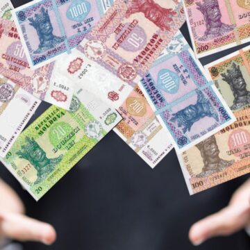 Министр финансов обещает упростить проверки происхождения денег для диаспоры