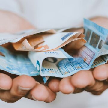 НБМ усиливает надзор: микрофинансовая организация оштрафована на рекордную сумму
