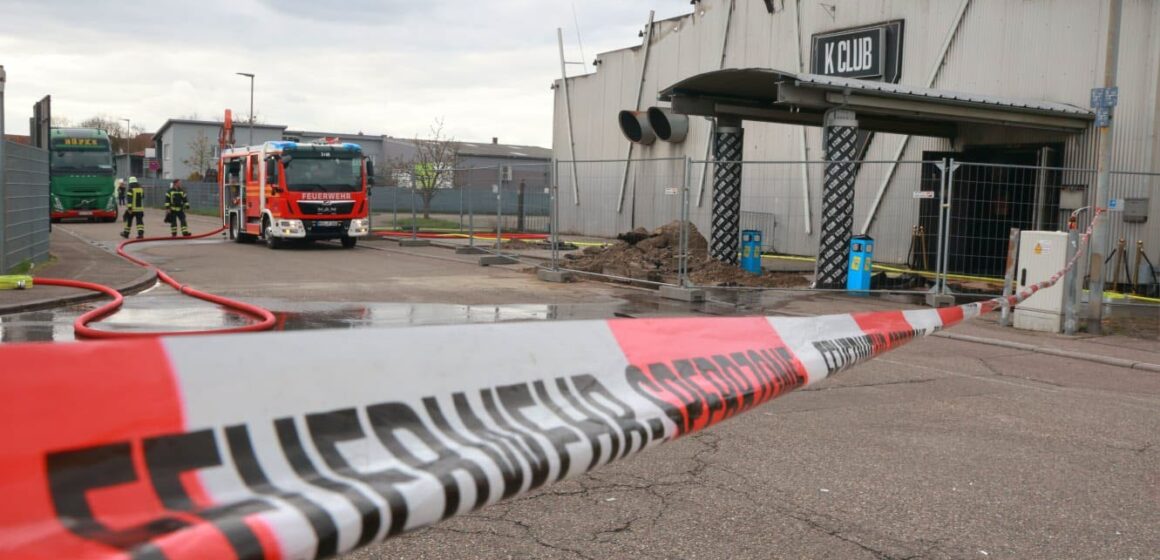 Под Страсбургом сгорел ночной клуб: эвакуированы 750 человек