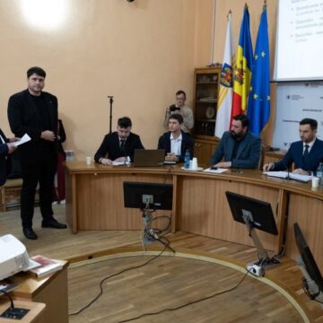 Блокада в мэрии: обсуждение транспортной стратегии столицы прервали вызовом полиции
