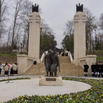 photo_2026-03-27_14-24-38 Честь румынским воинам: в Кишинэу после реставрации открыли Кладбище Героев
