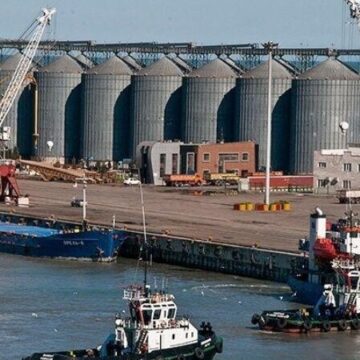 131023 США начинают полную морскую блокаду иранских портов