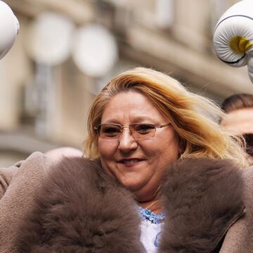 347421471423491 Европейский парламент снял депутатскую неприкосновенность с Дианы Шошоакэ