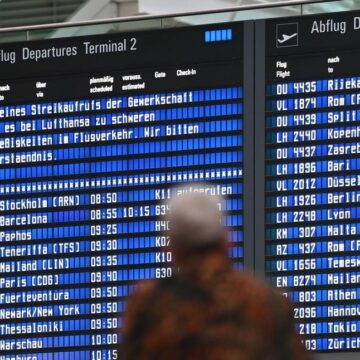 Хаос в аэропортах Германии: сотни рейсов Lufthansa аннулированы из-за протестов пилотов