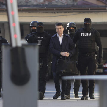 BUCURESTI - ARESTUL CENTRAL - EXTRADARE - ALEXANDRU BALAN - 24 A Экс-замглавы SIS Александру Бэлан лишен гражданства Молдовы и передан России в рамках международного обмена