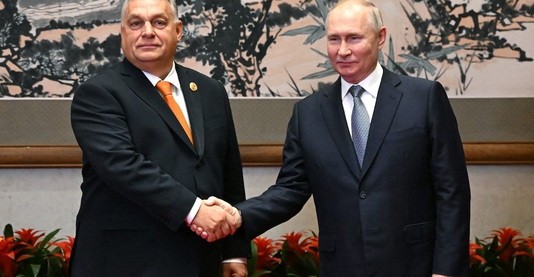 Орбан предложил помощь Путину и сравнил себя с «мышью» рядом с «львом»