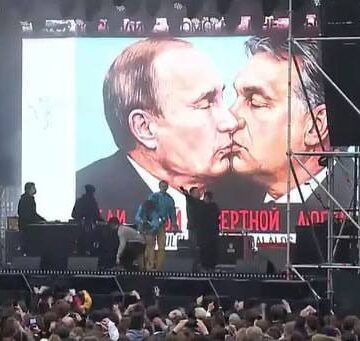 IMG_2083 «Русские — домой»: в Будапеште прошёл многотысячный протест против Орбана