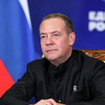 ac6549bf6988706b52558f795da65e26e0d7111d1b321ae96a2f52d48a9a920b «Спите спокойно, европейские партнеры»: Медведев пригрозил ударами по европейским заводам дронов