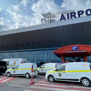 Сообщение о минировании: в аэропорту Кишинэу работают спецслужбы, рейсы задерживаются