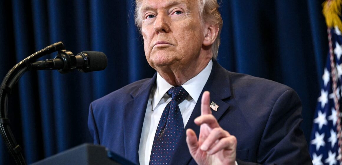 donald_trump_100326-2048x1366 Трамп обещает Ирану льготы после «очень продуктивной смены режима», но грозит санкциями его союзникам