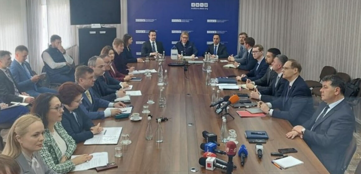 ignatiev_chiveri_tiraspol_160426 Кишинэу и Тирасполь возобновили диалог: Валериу Киверь и Виталий Игнатьев встретились во второй раз