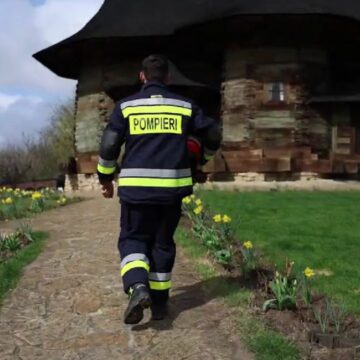 Пасхальная ночь в храмах и монастырях прошла без происшествий, сообщает ГИЧС. Тем не менее спасателей вызывали для выполнения 67 других миссий
