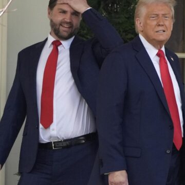 Трамп отправляет Ди Вэнса в Пакистан на фоне отказа Ирана от переговоров
