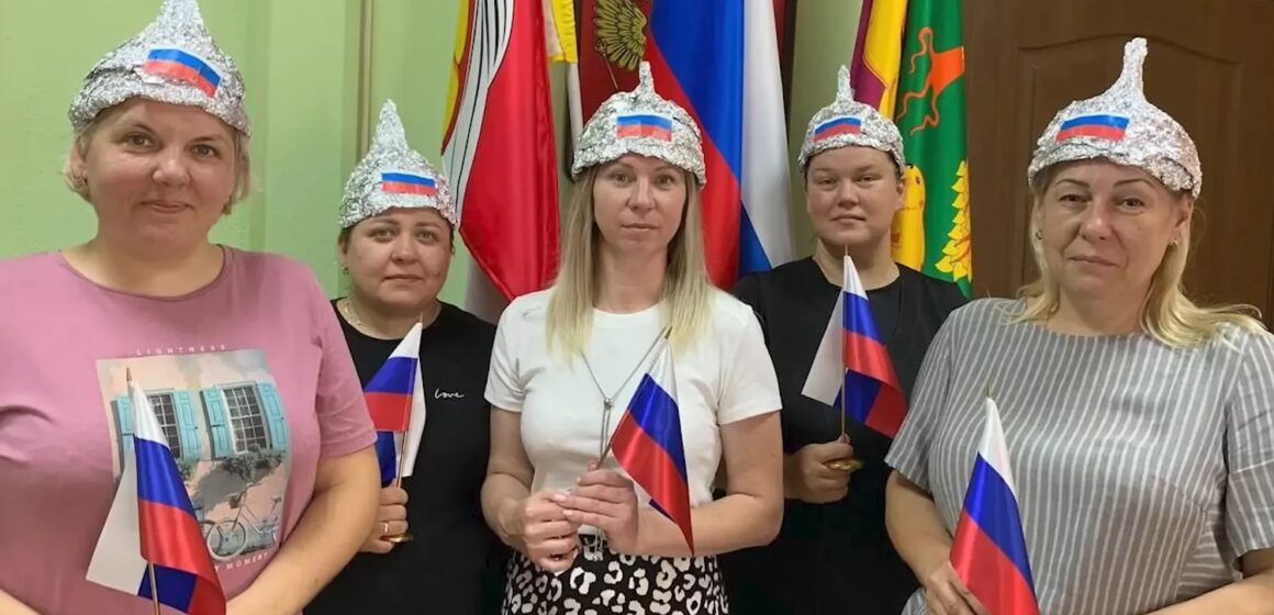 shapochki Пранкер заставил российских учителей зачитать манифест нацистской Германии под видом патриотической акции