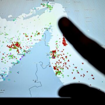 Тотальный контроль над трафиком в Ормузском проливе: Иран использует нефтяной маршрут как оружие в переговорах с США