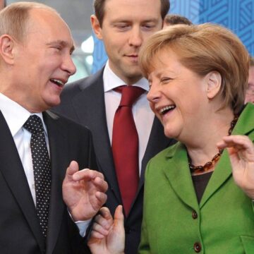 09 «Без разговоров война не закончится»: Ангела Меркель может вернуться в большую политику как посредник
