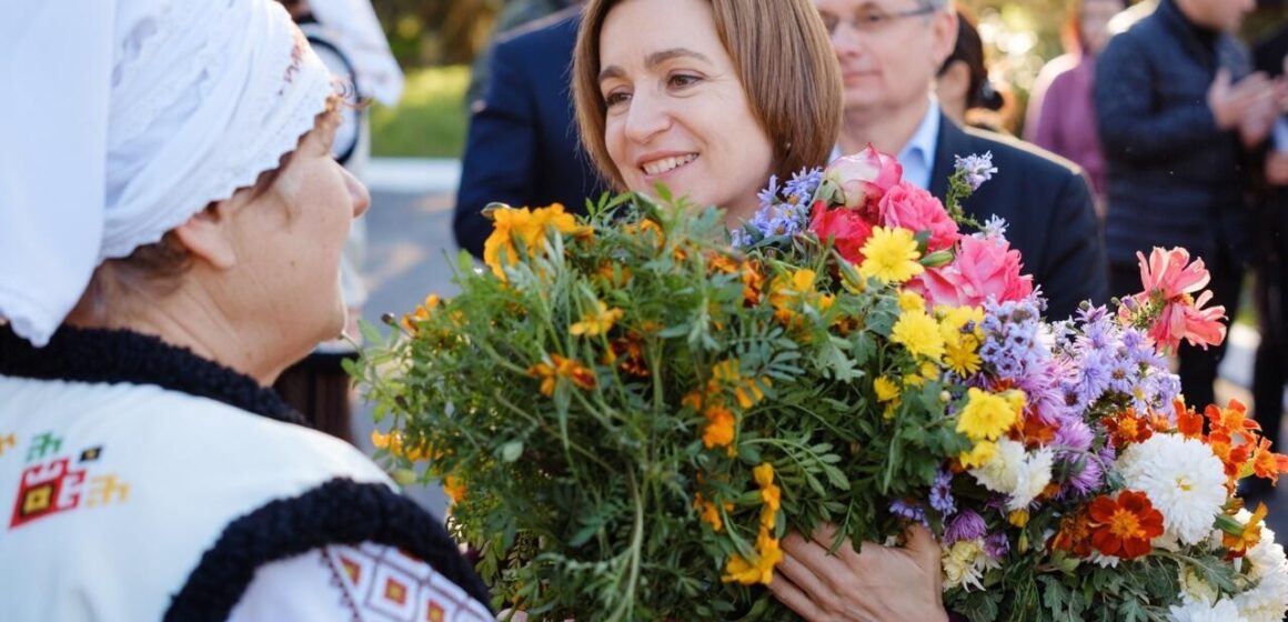 10 Майя Санду отмечает сегодня свое 54-летие