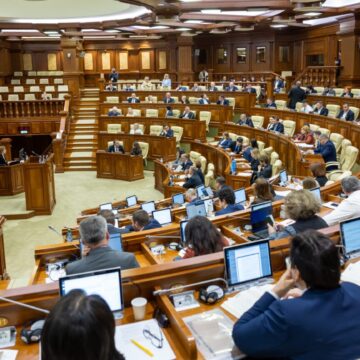 «Без перебежчиков в законодательном органе»: Новые правила в Парламенте для депутатов, покидающих фракции